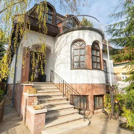 Butterfly * بودابست